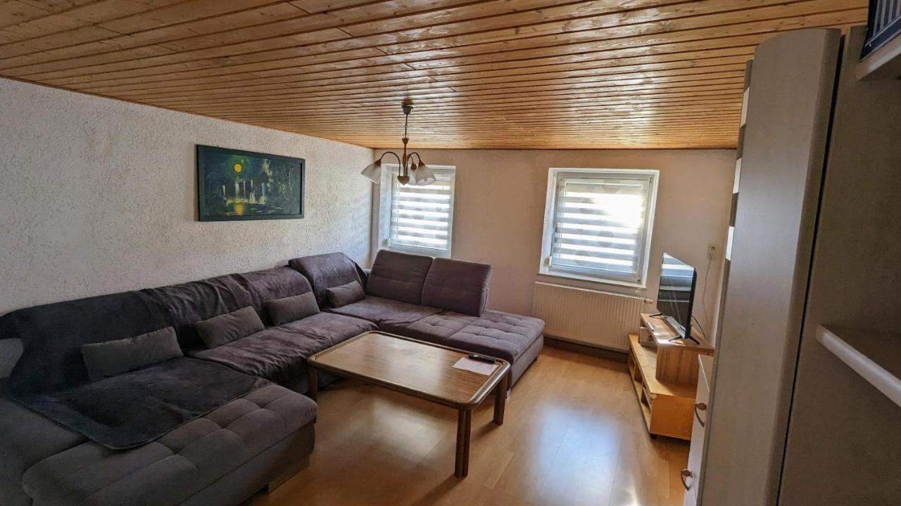 Ferienwohnung Weber ฟรายยุง ภายนอก รูปภาพ